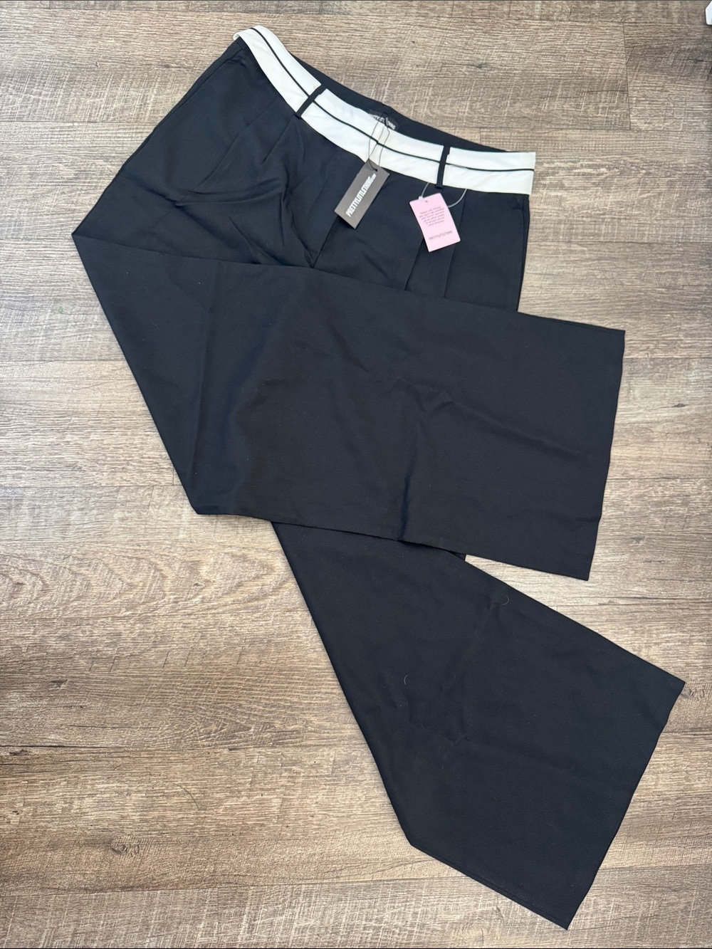PrettyLittleThing Black Trousers with White Contrast Waistband